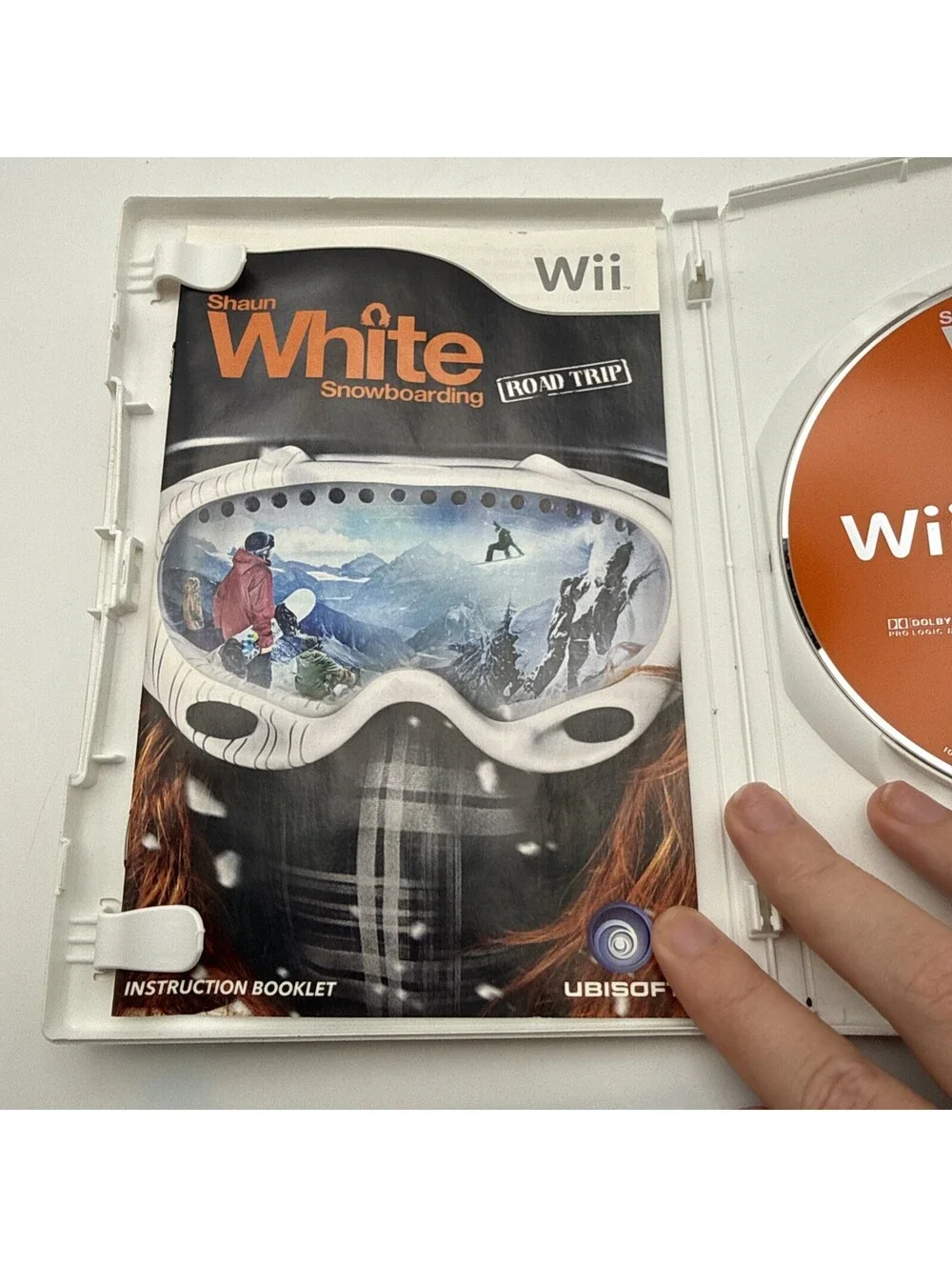 Shaun White Snowboarding Road Trip Nintendo Wii Game E10+ Ubisoft - CIB